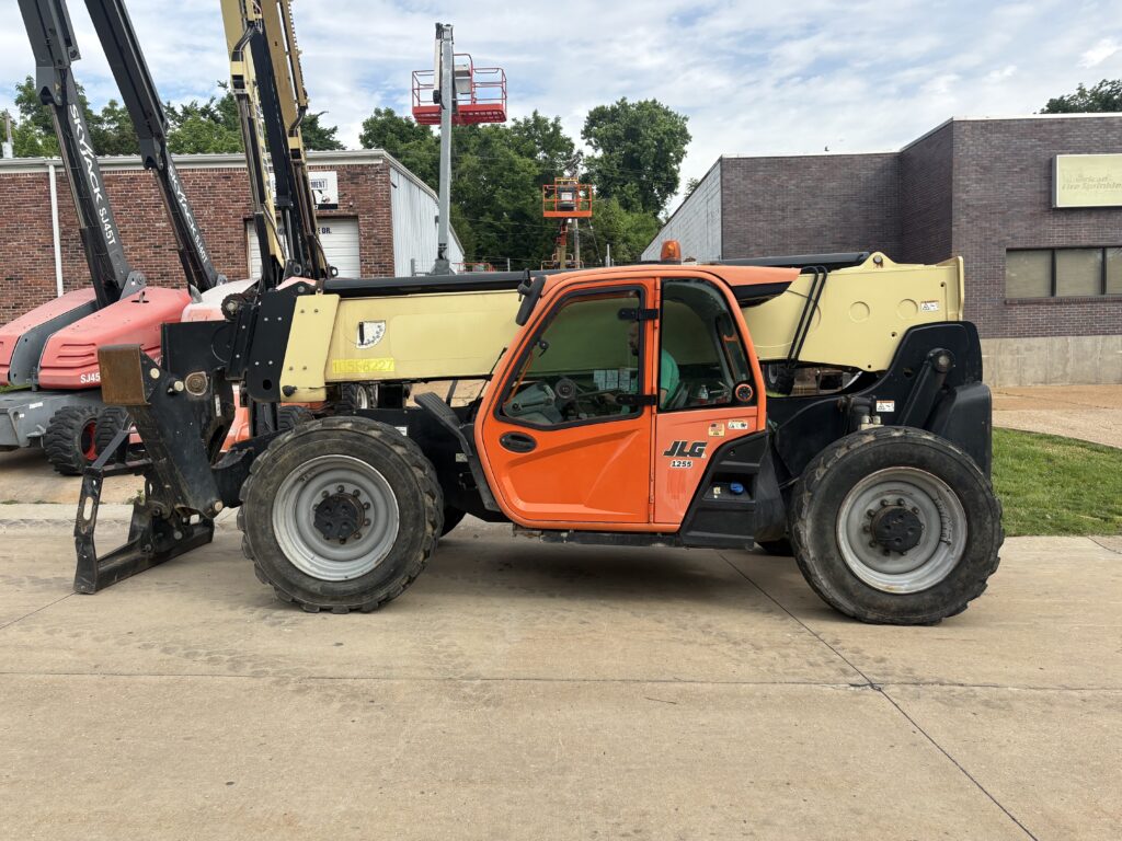 2017 JLG 1255 Telehandler