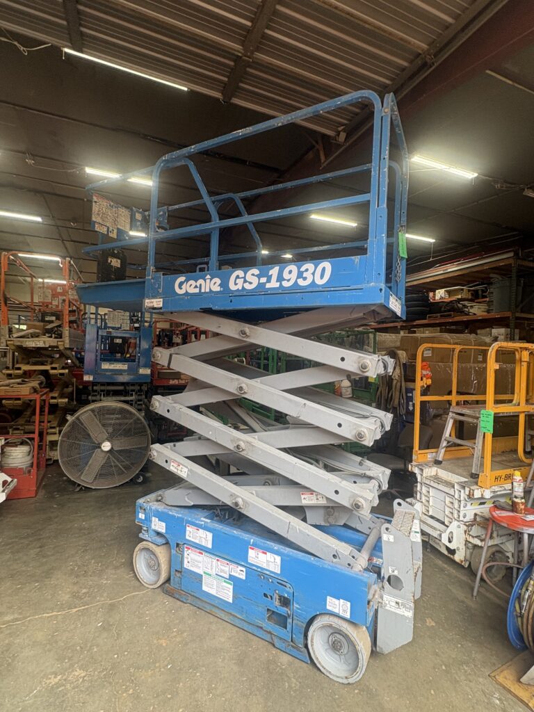 2014 Genie GS-1930 Scissor Lift