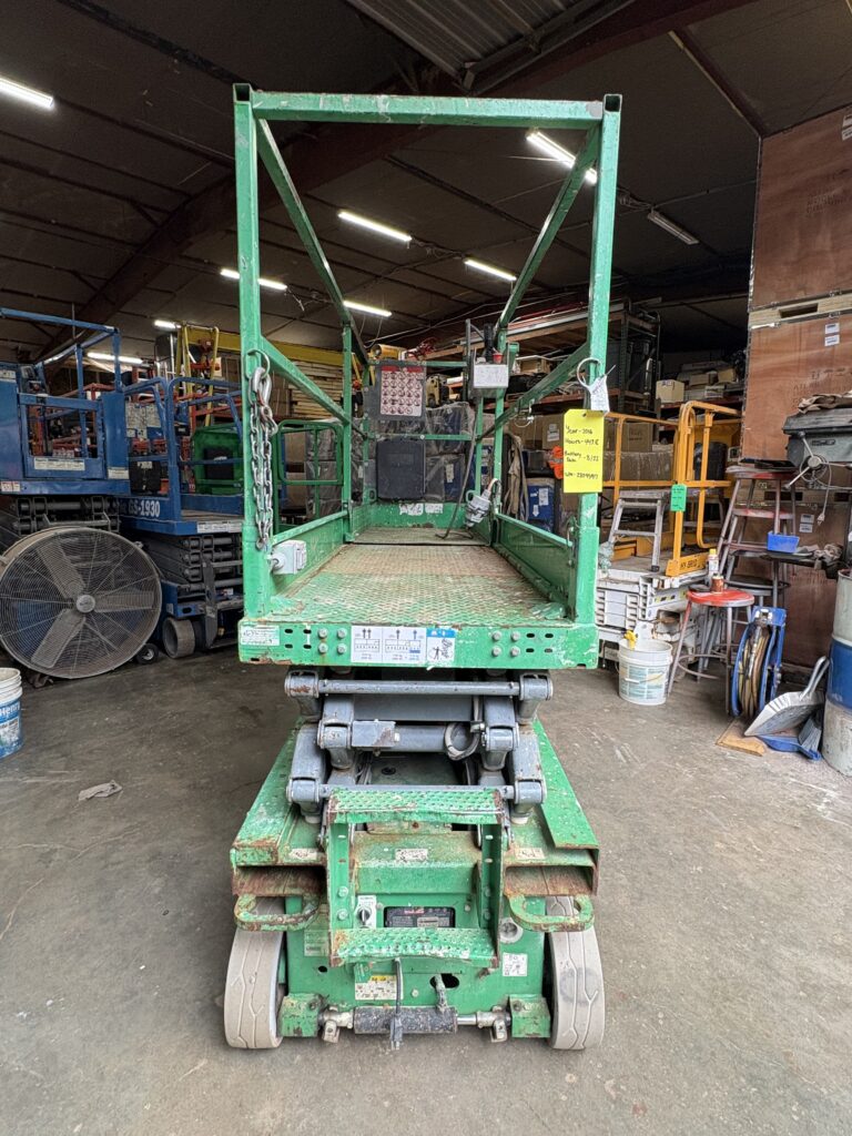 2016 SkyJack SJIII3219 Scissor Lift