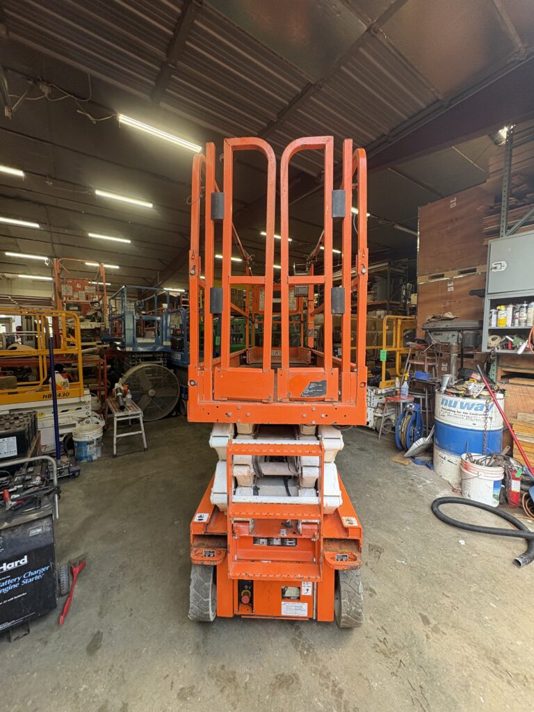 2019 Snorkel S3226E Scissor Lift
