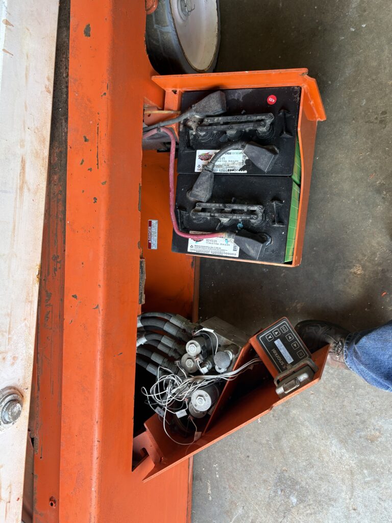 2019 Snorkel S3226E Scissor Lift