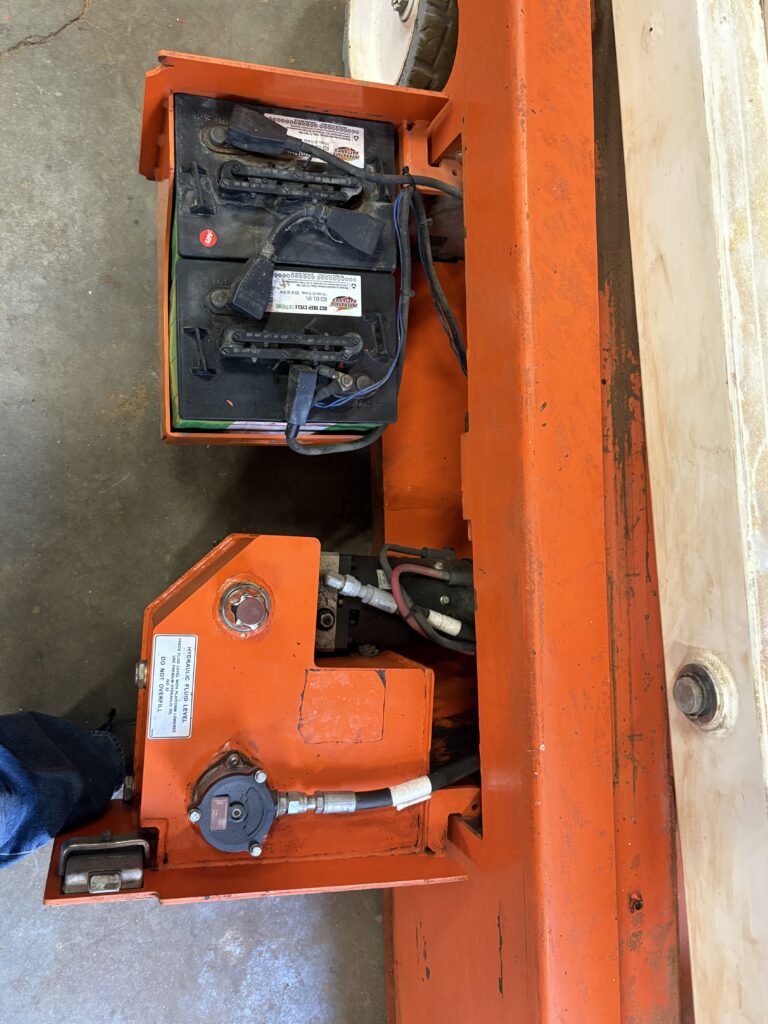 2019 Snorkel S3226E Scissor Lift