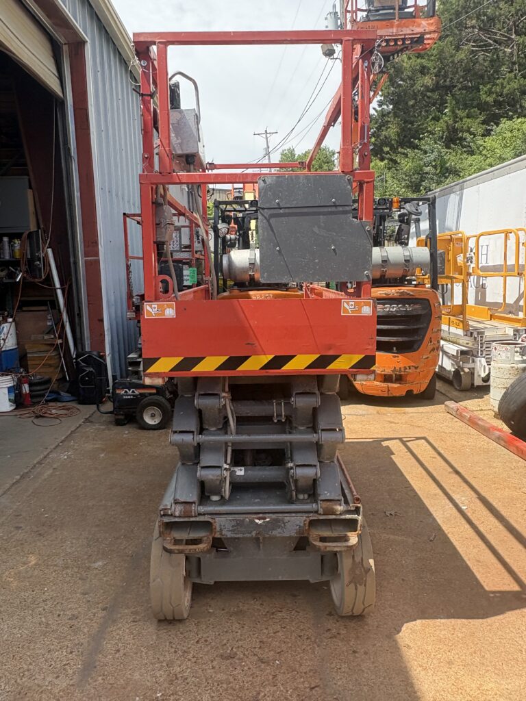 2018 SkyJack SJIII3226 Scissor Lift