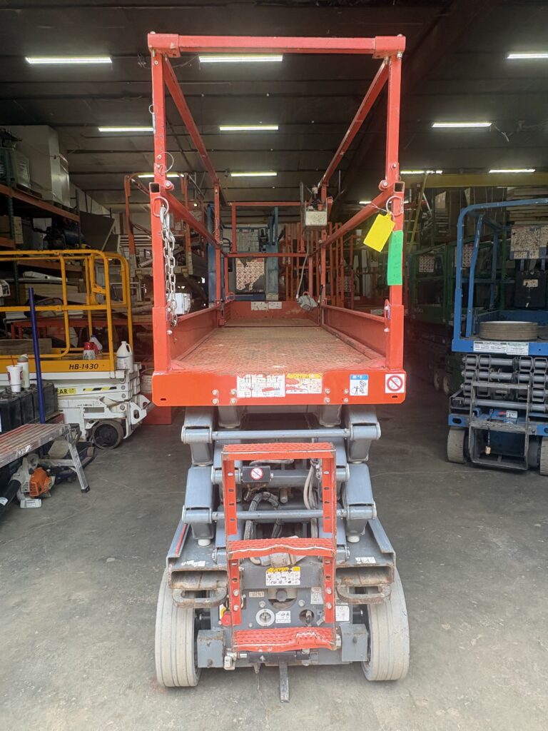 2018 SkyJack SJIII3226 Scissor Lift