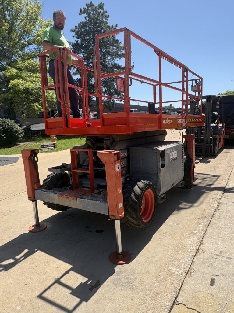 2015 SkyJack SJ6832RT Scissor Lift
