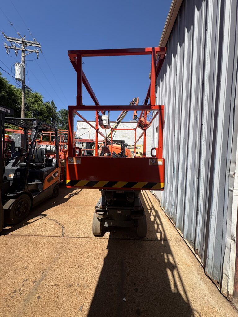 2018 SkyJack SJIII3226 Scissor Lift