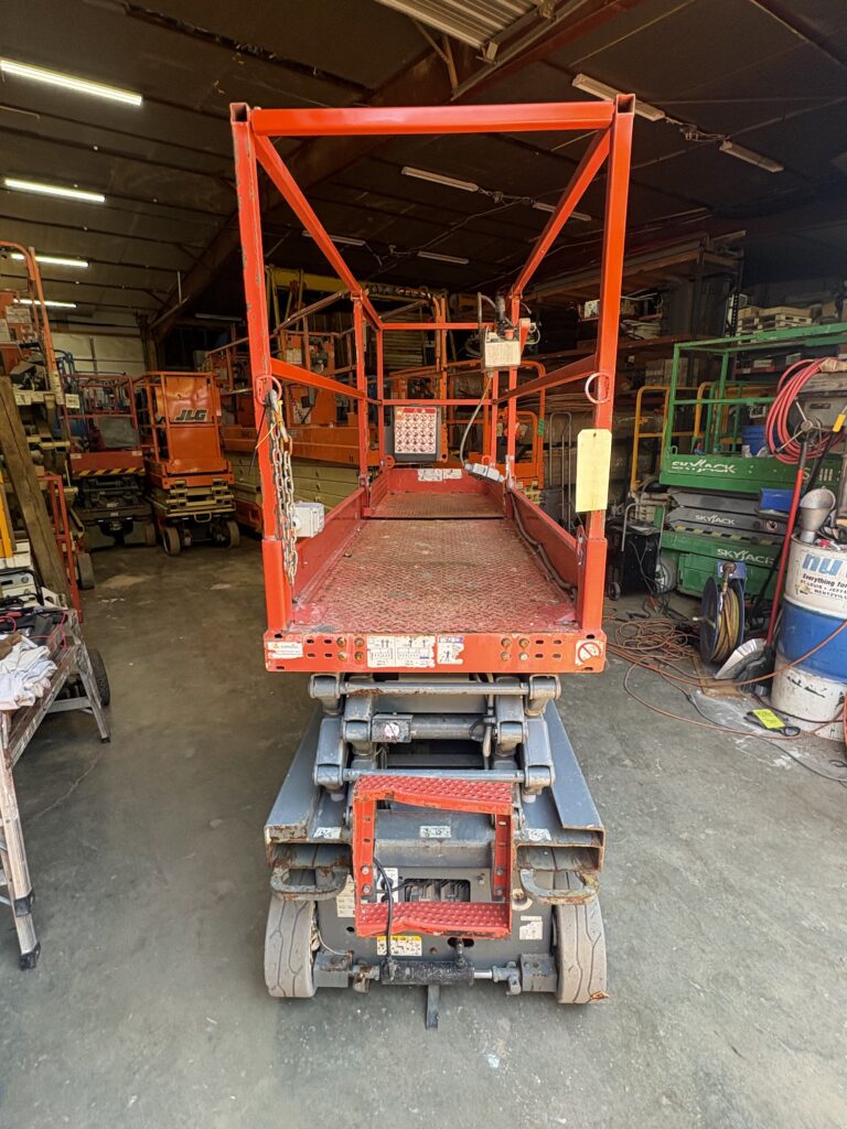 2019 SkyJack SJIII3219 Scissor Lift
