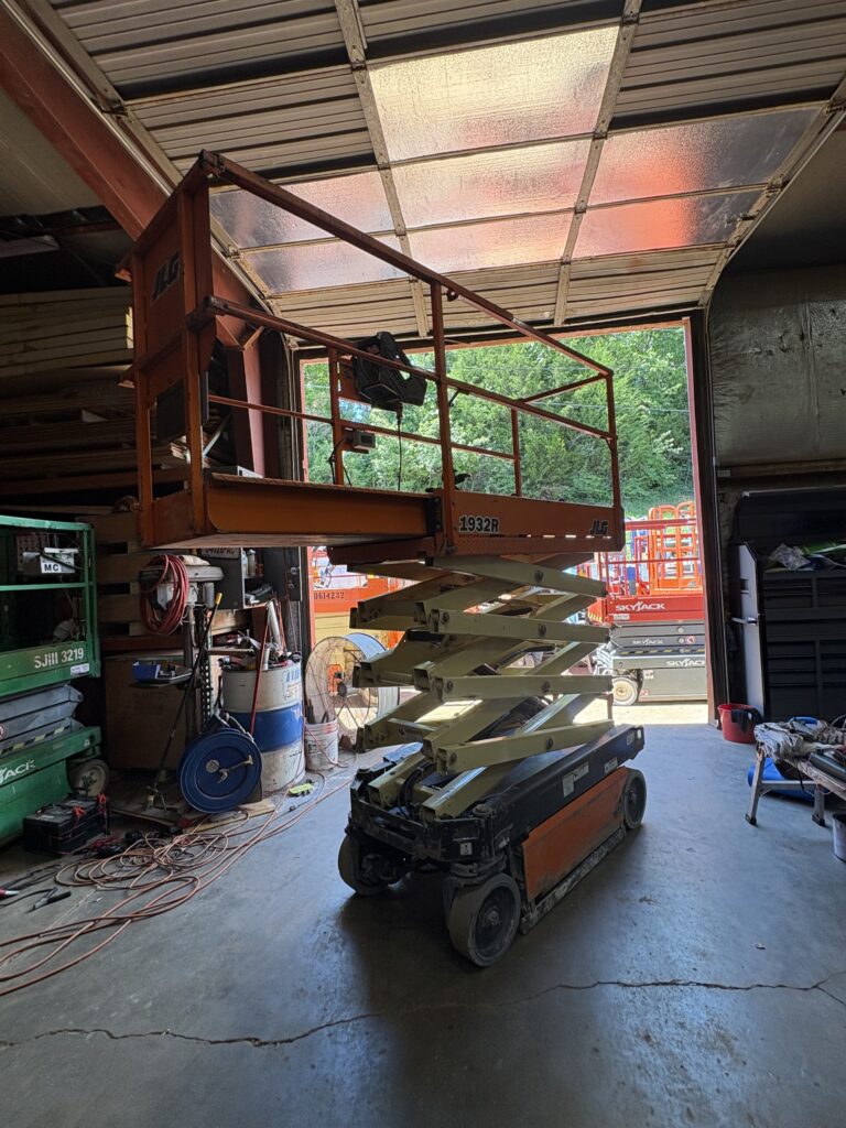 2016 JLG 1932R Scissor Lift