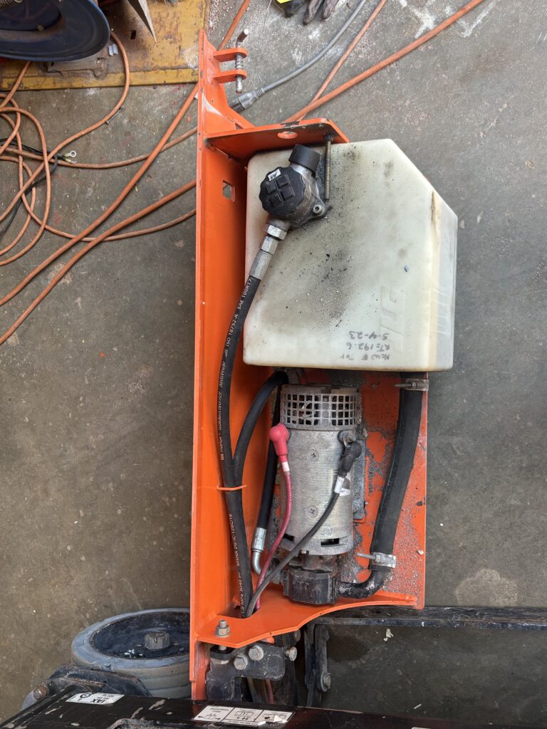 2016 JLG 1932R Scissor Lift