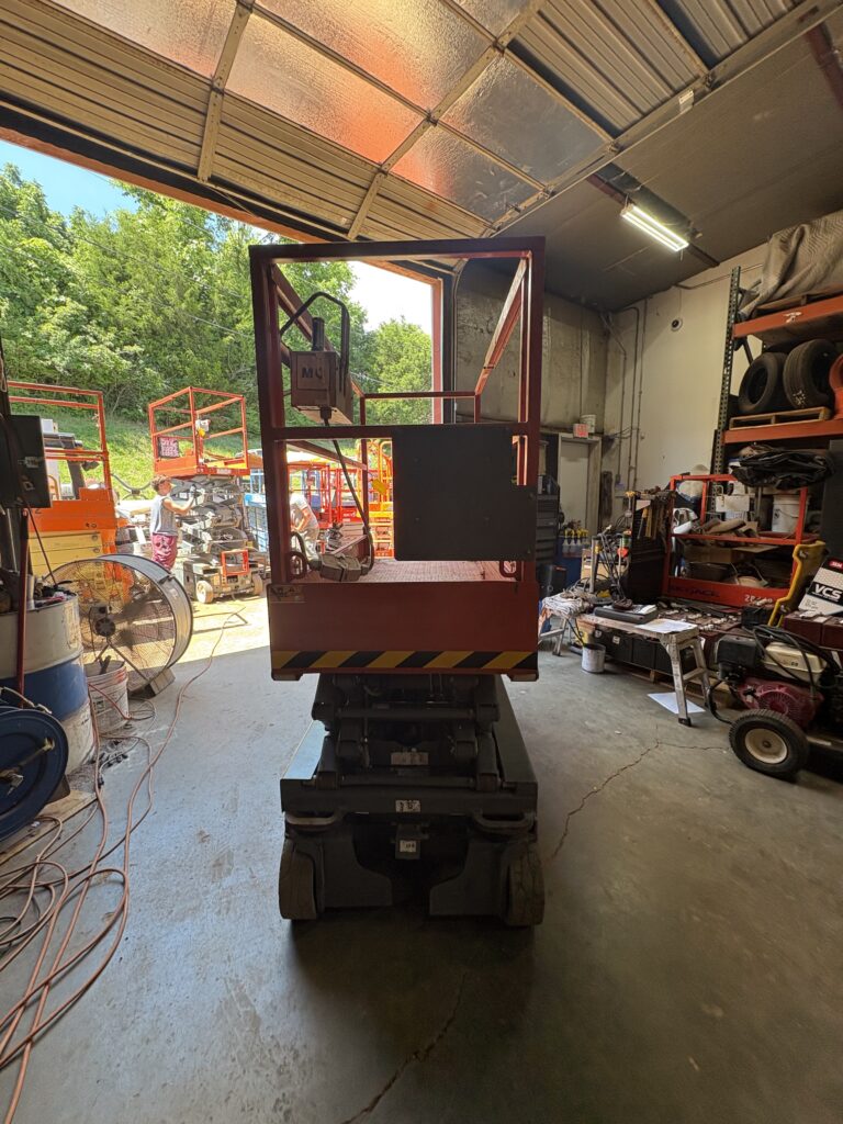 2019 SkyJack SJIII3219 Scissor Lift